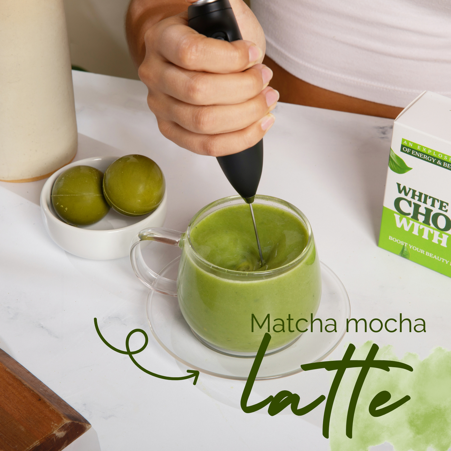 MATCHA MOCHA BOMB, Organic ceremonial Matcha, white chocolate & Collagen. USA made - Pack of 8 Mocha Bombs.